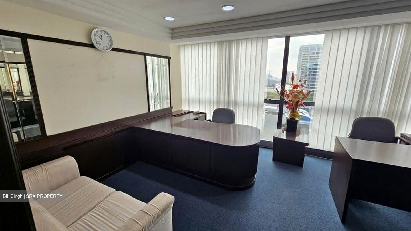 High Street Centre (D6), Office #612424551
